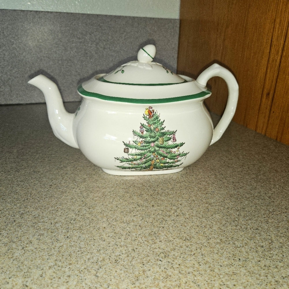 Spode Christmas Tree Teapot